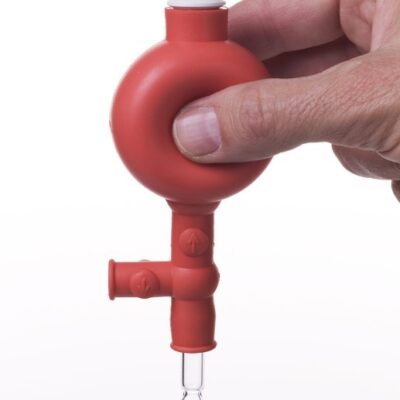 Aspiratore a tre valvole in gomma rossa tipo standard per pipette fino a ml 100 - 270004701